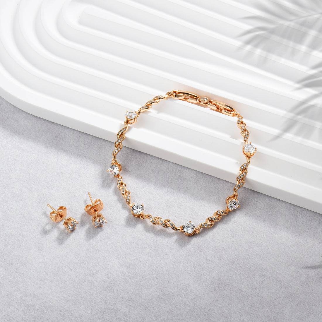 The Art of Layering Jewelry: Creating a Stylish Stacked Look